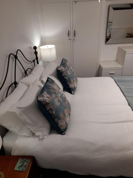 Fabulous Terrace Cottage Блекпул Екстериор снимка