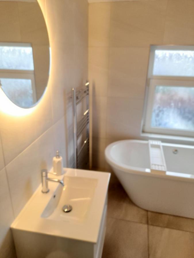 Fabulous Terrace Cottage Блекпул Екстериор снимка